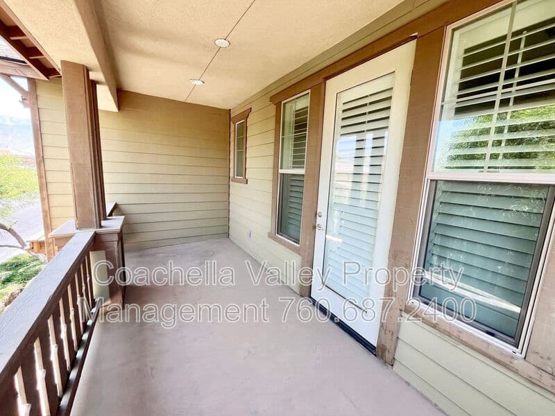 Cathedral City House: 511 Via Assisi