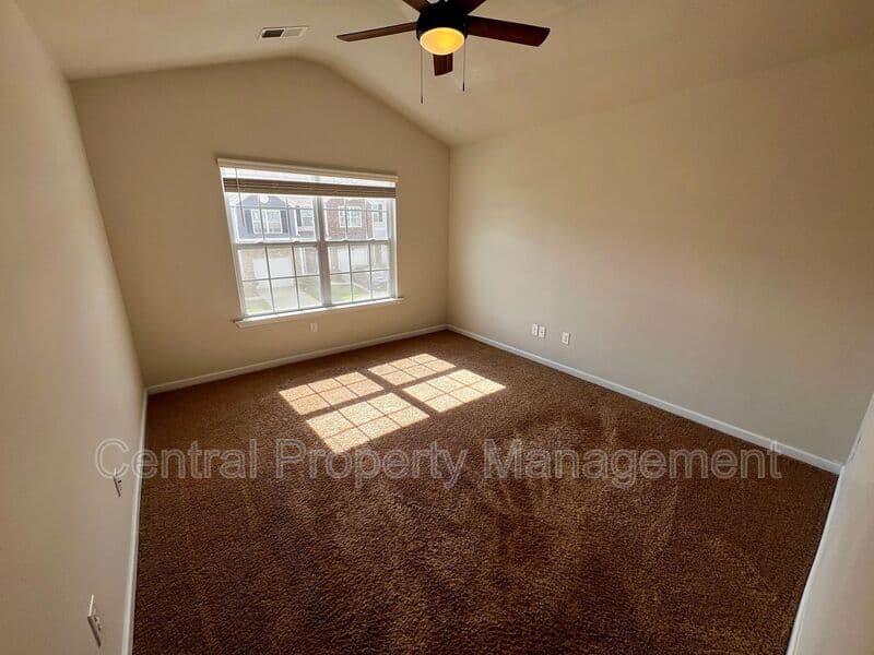 Greer House: 43 Moorlyn Lane