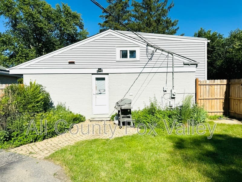 Highland Park House: 1370 Arbor Avenue