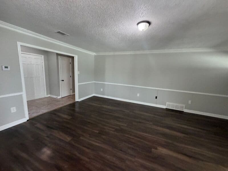 Olive Branch House: 7211 Grove Park Rd