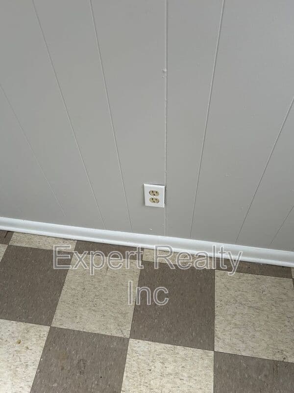 BIRMINGHAM House: 4807 TERRACE M