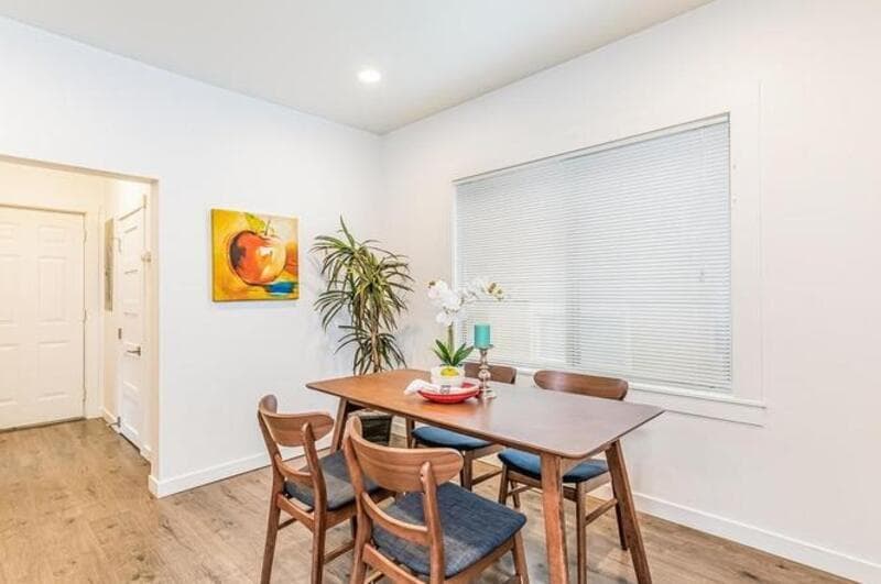 Seattle House: 1226 S Trenton St