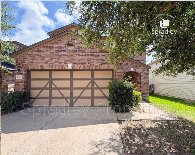 Temple House: 1047 Tumbleweed Trl