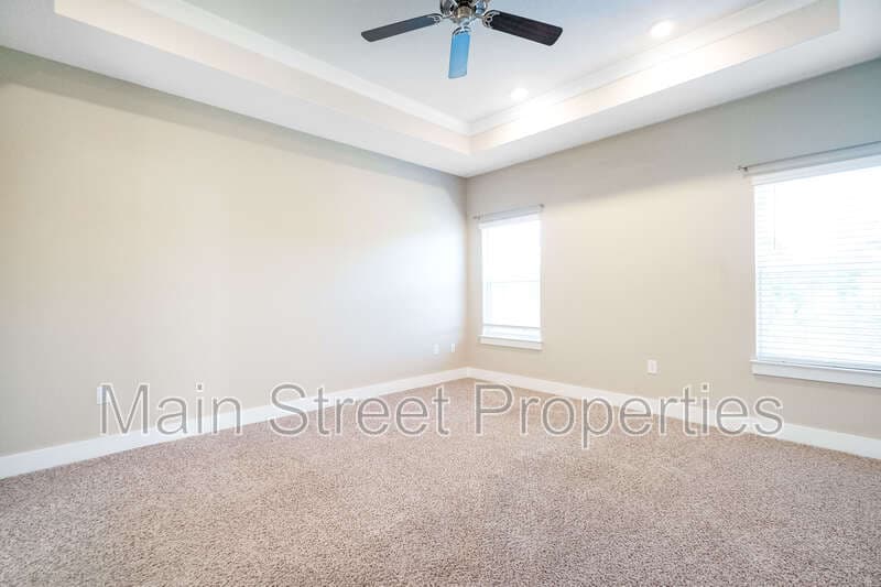 Pensacola House: 10836 Blacktail Loop