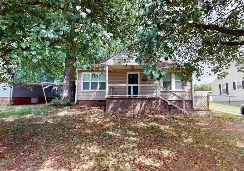 Greenville House: 505 State Park Road