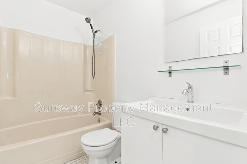 Cherry Hill Condo: 502 Barclay Walk