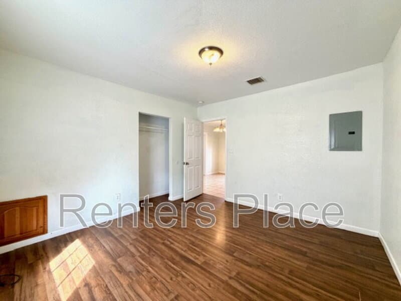 Tulsa House: 1231 North Boston Place