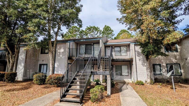 Hinesville Condo: 910 Brett Dr