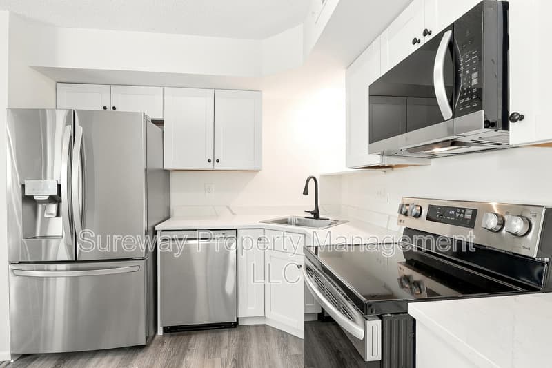 Voorhees Townhome: 63 Sandra Rd