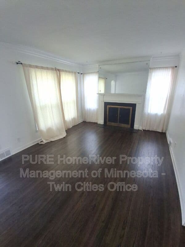 Saint Louis Park House: 2632 Toledo Avenue S