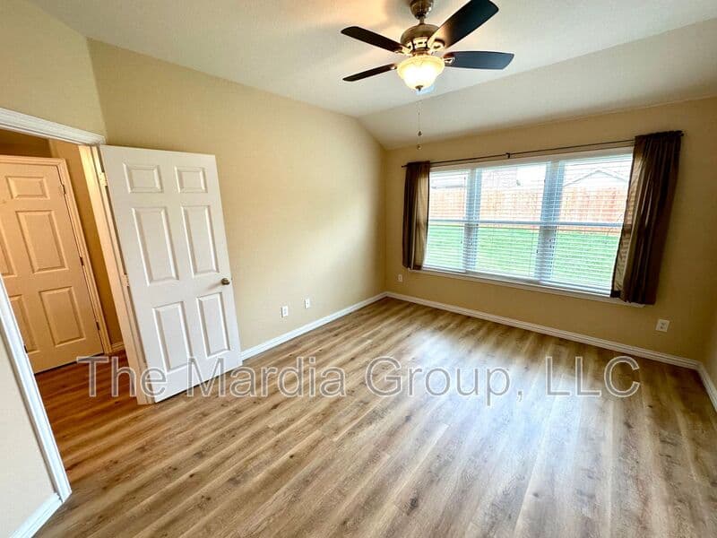 Princeton House: 221 Creekwood