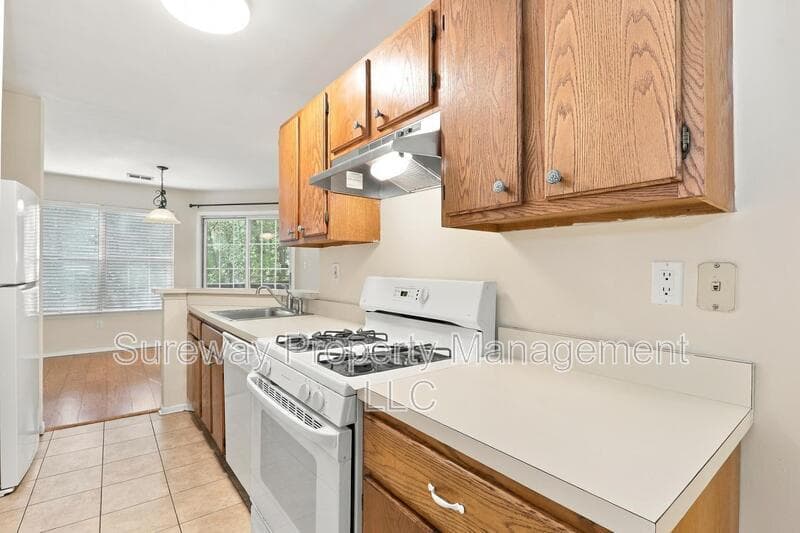 Monmouth Junction Condo: 4242 Bayberry Court