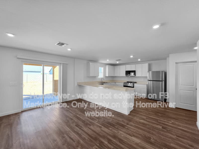 Arizona City House: 11025 Hobbit Dr