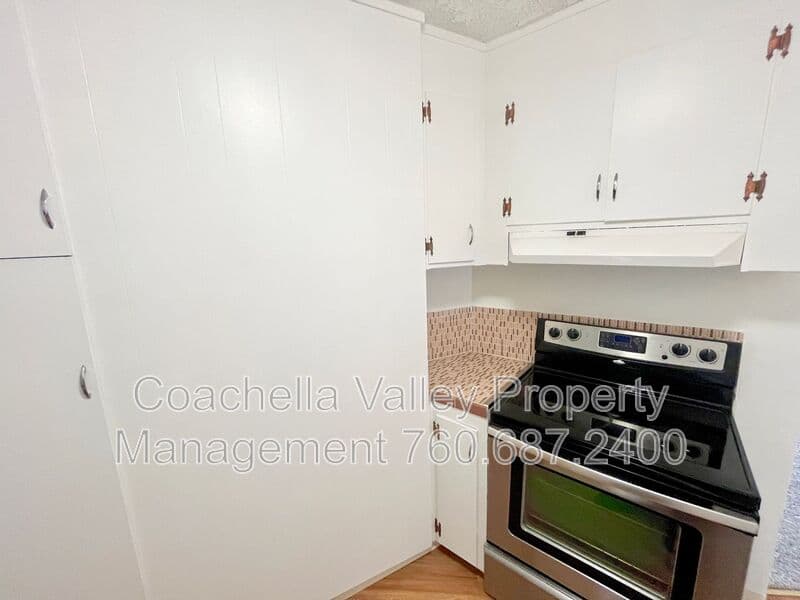 Palm Springs Condo: 2580 E Tahquitz Canyon Way
