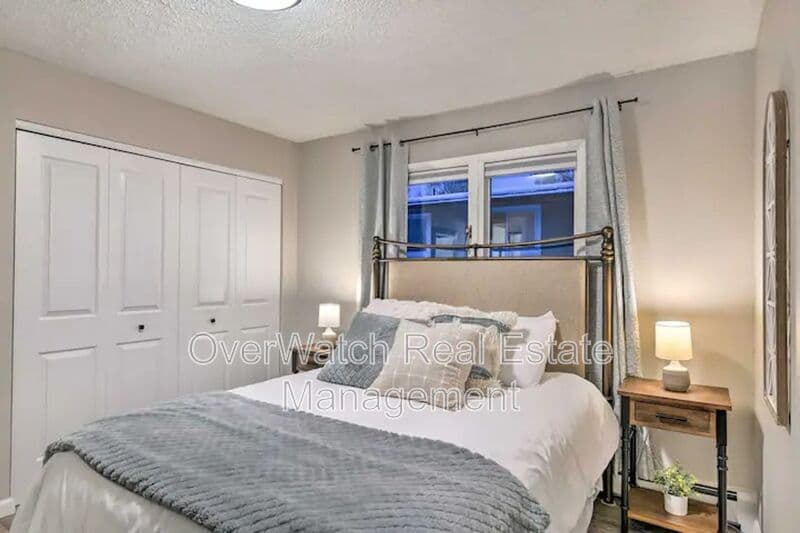 Anchorage Condo: 5125 Rhyner Court
