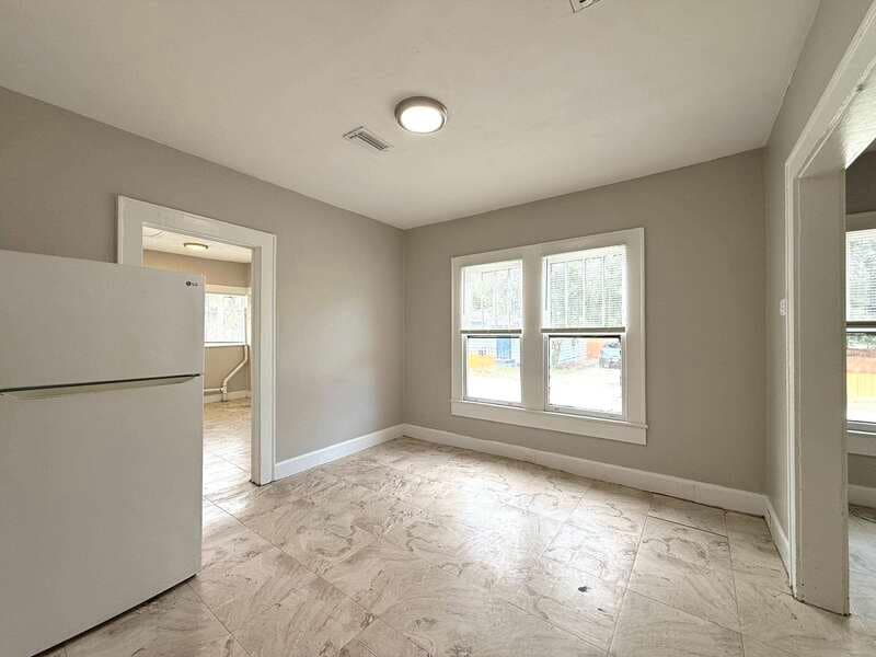 Clearwater House: 548 Woodlawn Street