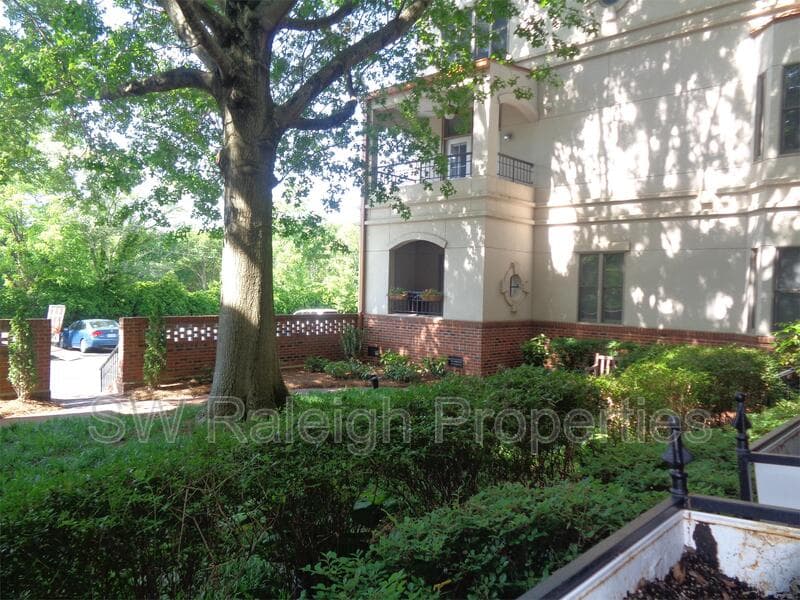 Raleigh Condo: 252 East Davie Street - 1