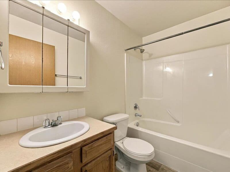 Pasco Condo: 6405B Chapel Hill Blvd.