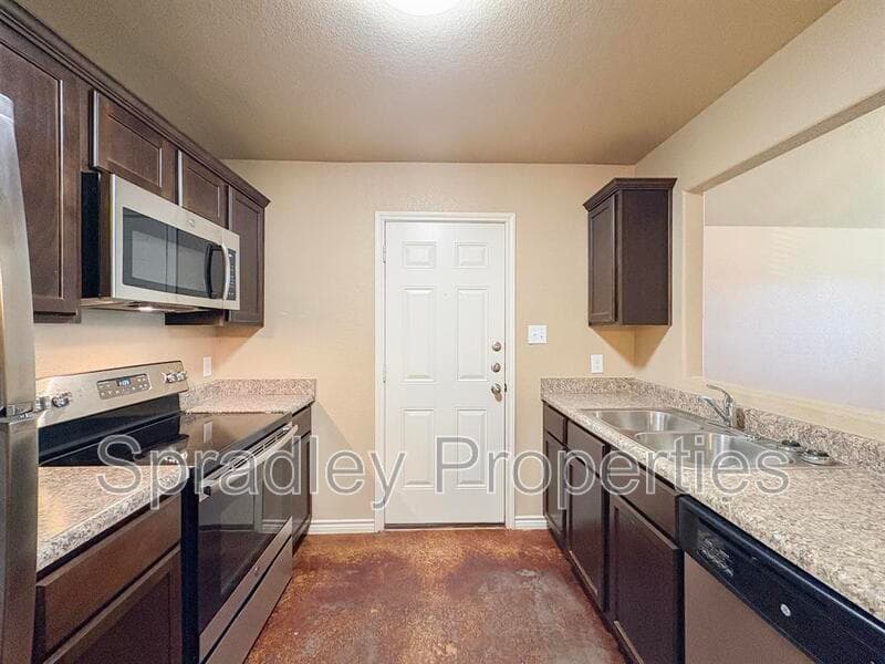 Belton Condo: 1576 Kal Ct