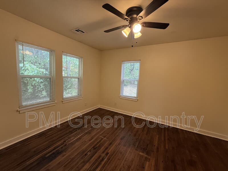 Tulsa House: 621 E Latimer Ct