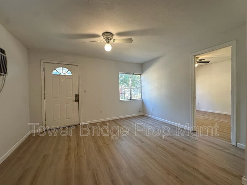 Sacramento Condo: 1313 Lochbrae Rd