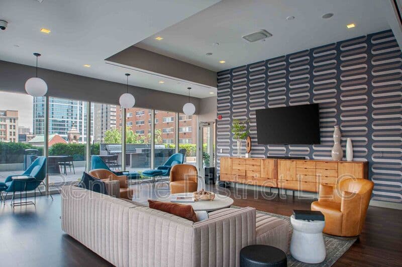 Philadelphia Condo: 2116 Chestnut Street