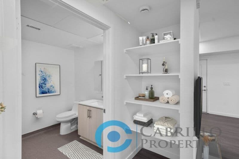San Diego Apartment: 2724 El Cajon Blvd