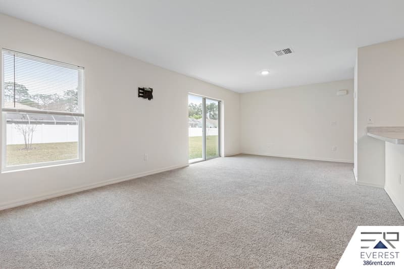 Palm Coast House: 9 Roxland Lane