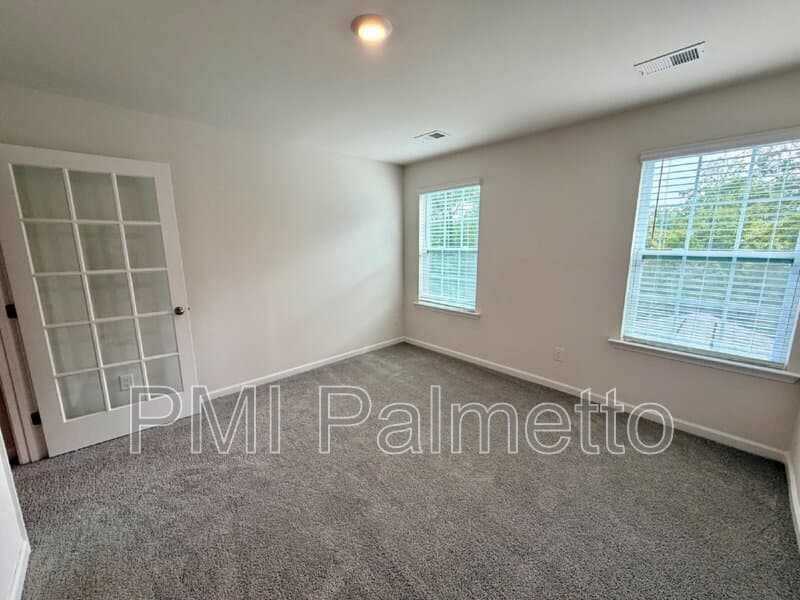Lexington House: 771 Tiger Lily Drive