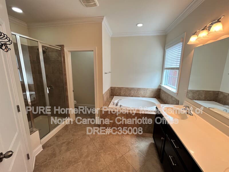 Charlotte House: 10330 Royal Winchester Drive