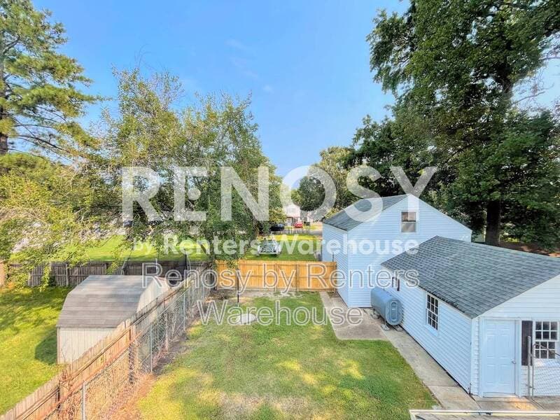 Norfolk House: 1084 Norview Avenue