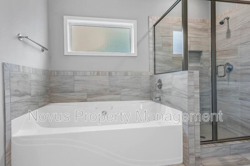 Carrollton House: 122 Cedar Park Way