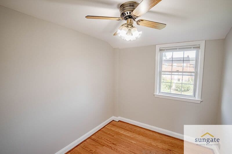 Towson Townhome: 8322 Loch Raven Blvd