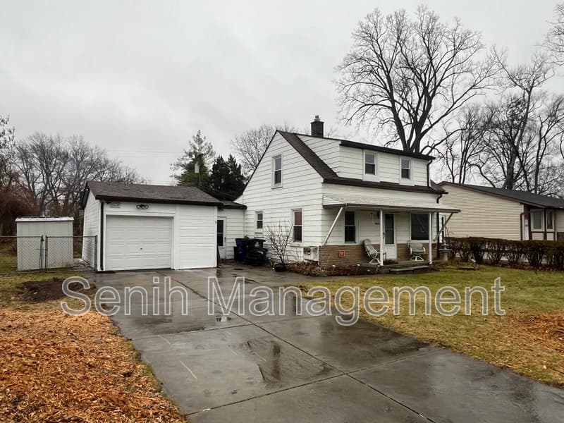 Westland House: 8046 Beatrice