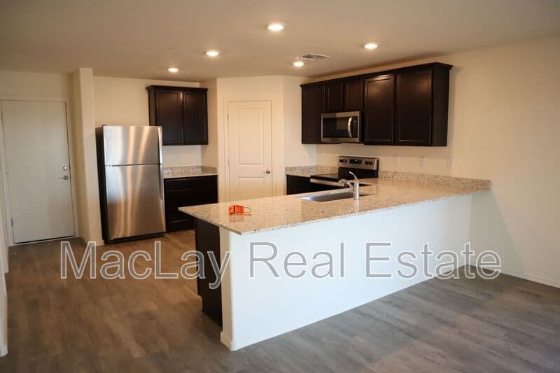 Casa Grande House: 1553 E Caballero Dr.