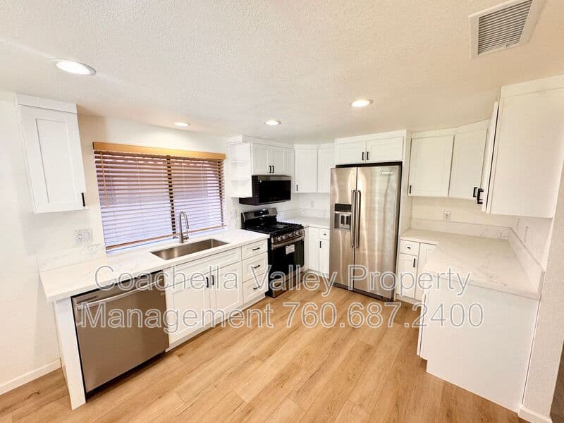 Palm Desert Condo: 41595 Navarre Ct