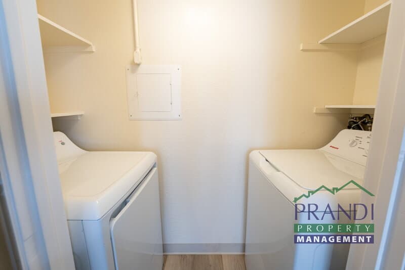 San Rafael Condo: 45 Sailmaker Ct