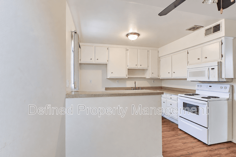SHERMAN OAKS Condo: 14955 DICKENS ST