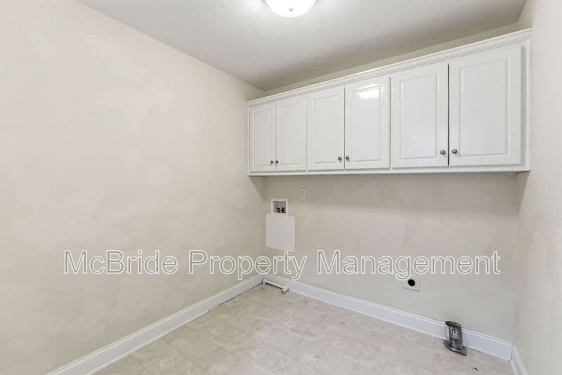 Evans House: 330 Gardenia Drive