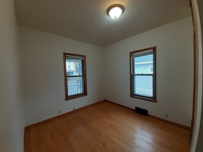 Green Bay Condo: 1536 Cedar Street - Lower