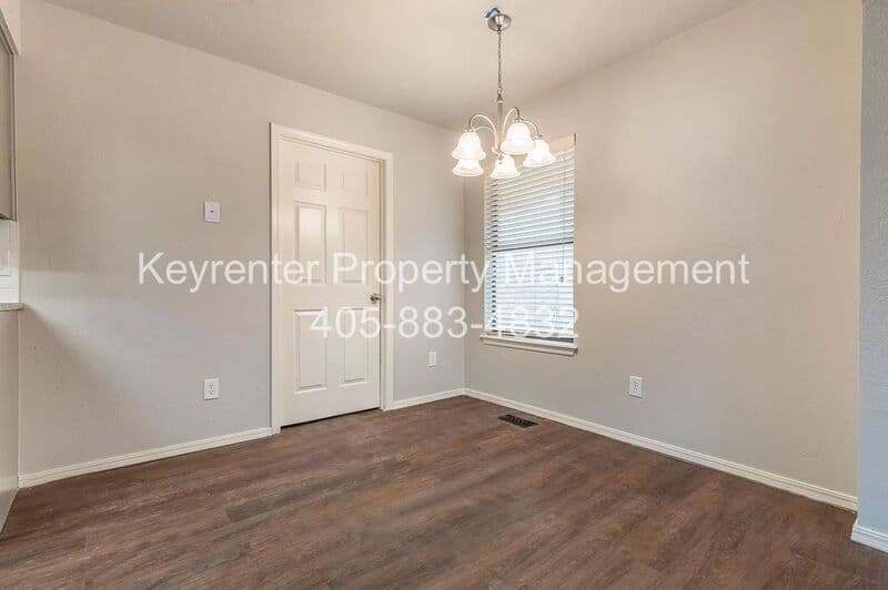 Oklahoma City Condo: 9016 - 9020 N Rockwell Dr