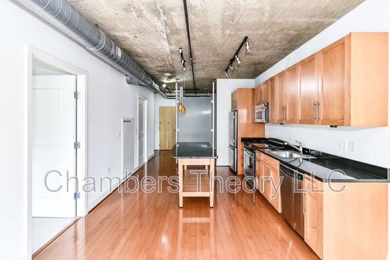 Washington Condo: 2125 14th St NW