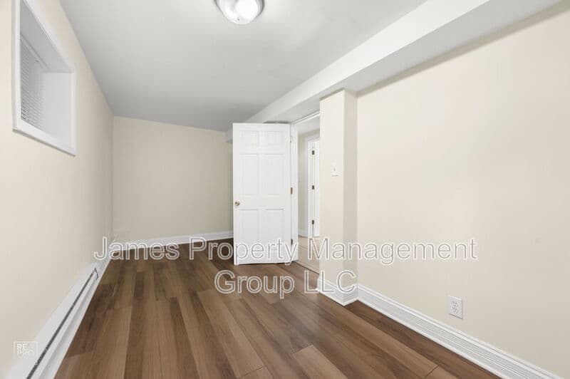 Chicago Condo: 835 N Paulina St - G