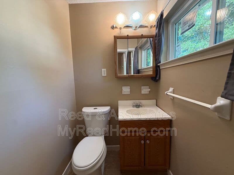 Southaven House: 7630 Rockingham