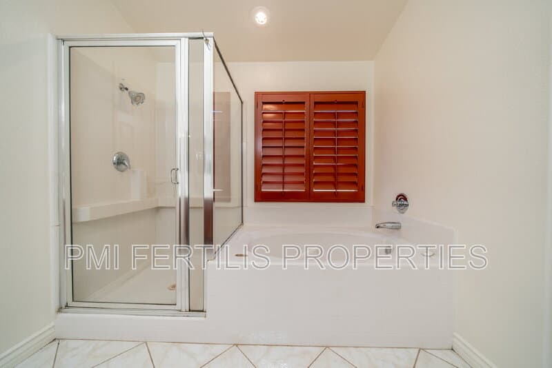 Fontana House: 5055 Saint Albert Dr