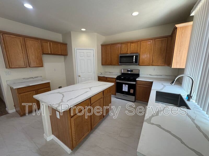 Elk Grove House: 9654 Little Harbor Way