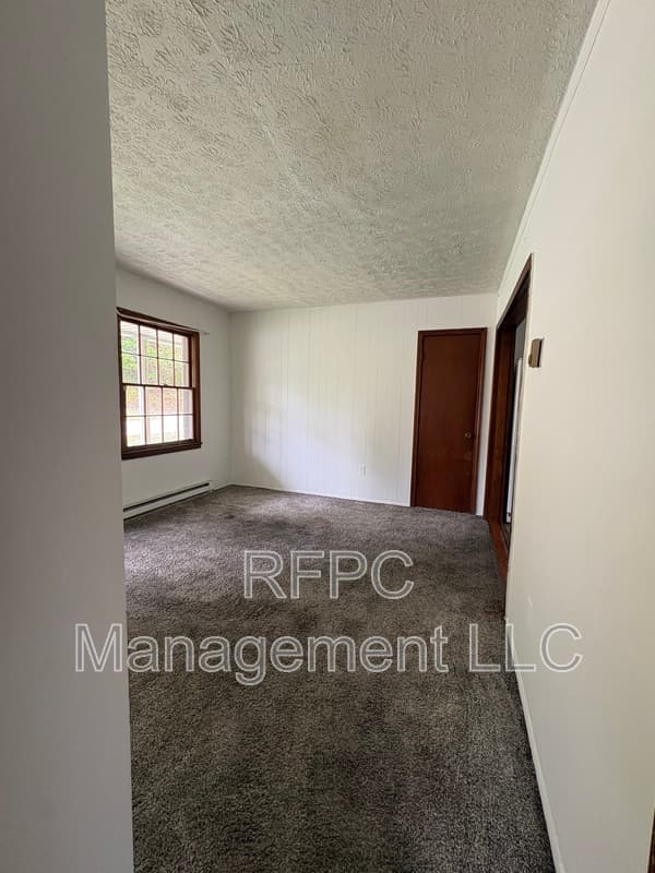 Bluefield Condo: 218 South College Avenue - 2