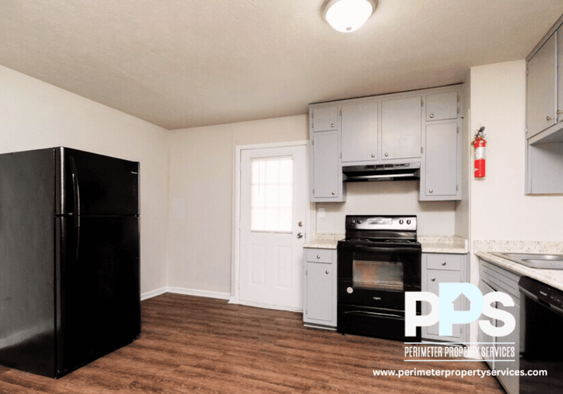 Carrollton House: 1126 Maple St
