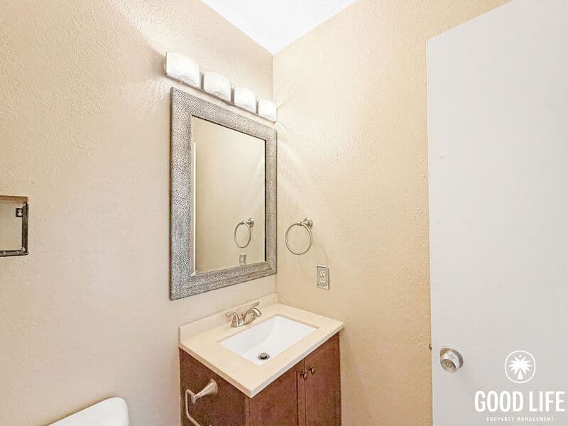 San Diego House: 2506 44th St