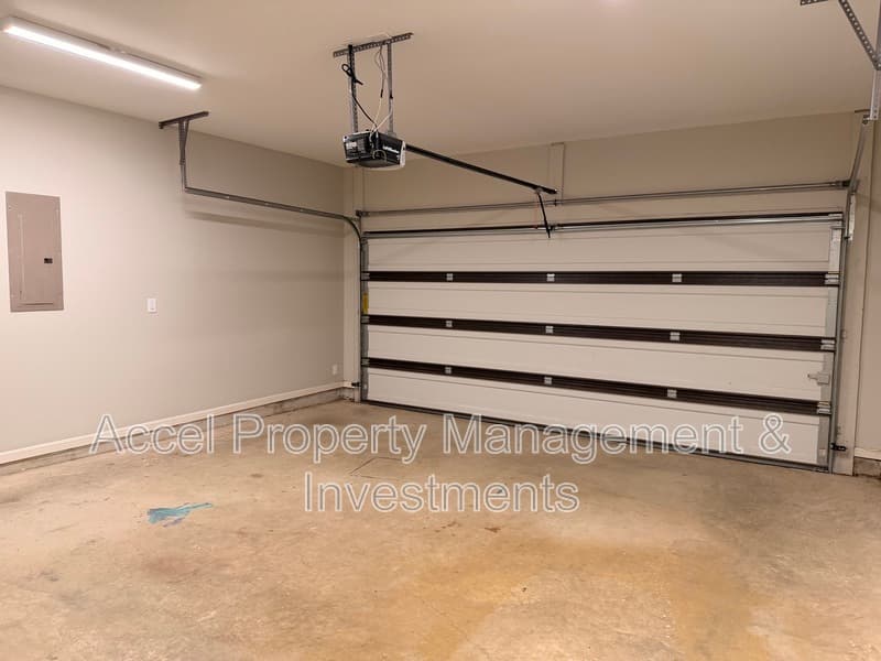 Mission House: 500 S Paseo Del Rey Rd